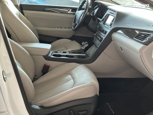 Hyundai Sonata 2017 белый - фото 25