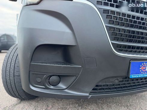 Renault Master 2020 - фото 15