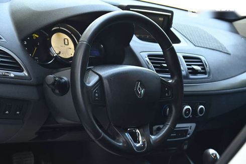 Renault Megane 2013 - фото 16