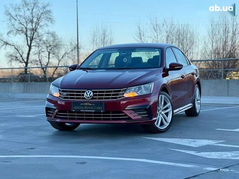 Volkswagen Passat 2018 - фото 7