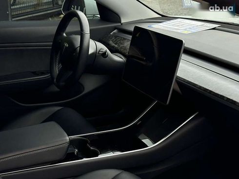 Tesla Model 3 2019 - фото 10