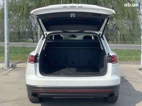 Volkswagen Touareg 2020 - фото 11