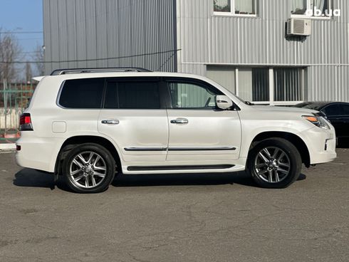 Lexus LX 2012 белый - фото 2