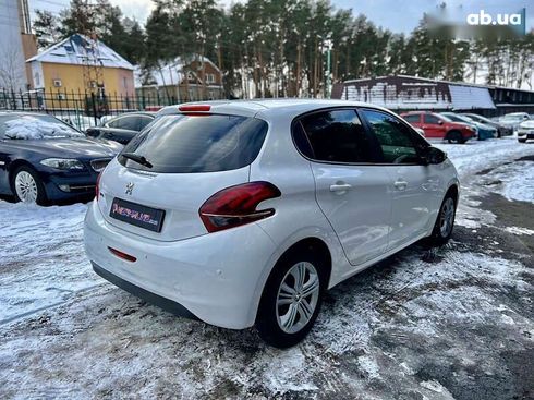 Peugeot 208 2017 - фото 7