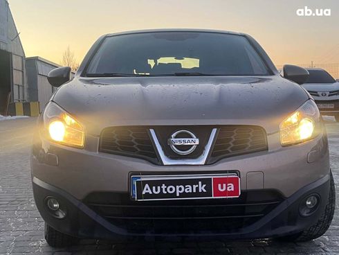 Nissan Qashqai 2012 коричневый - фото 2