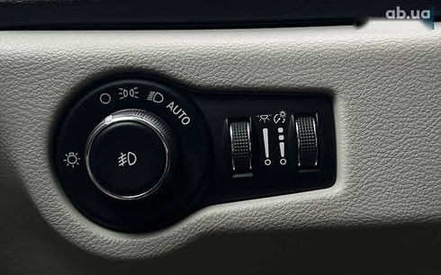 Chrysler Pacifica 2017 - фото 19