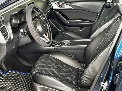 Mazda 3 2018 синий - фото 9