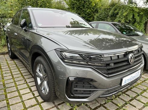 Volkswagen Touareg 2022 - фото 2