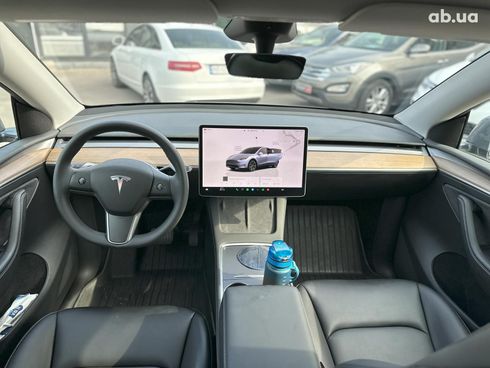 Tesla Model Y 2024 серый - фото 15
