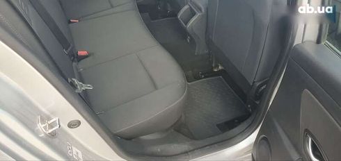 Renault Megane 2011 - фото 16