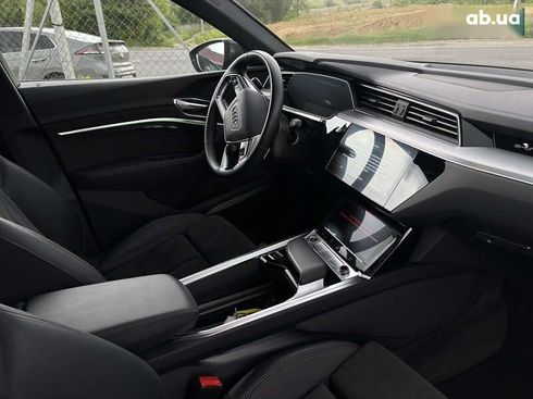 Audi E-Tron 2021 - фото 26