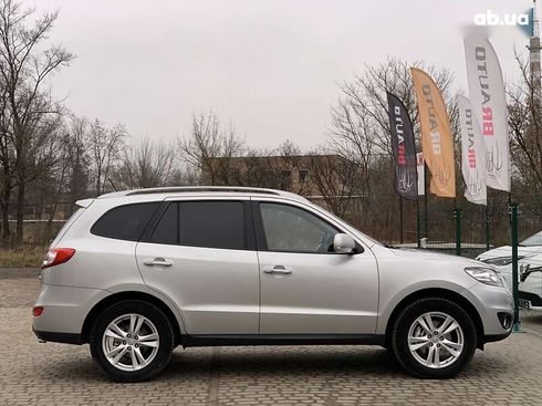 Hyundai Santa Fe 2011 - фото 22