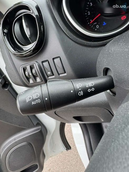 Renault Trafic 2021 - фото 19