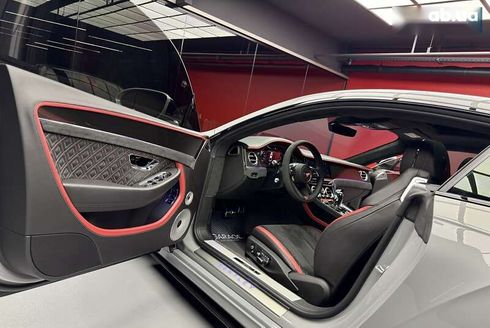 Bentley Continental GT 2021 - фото 28