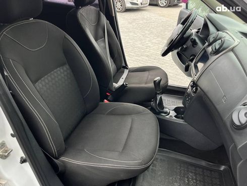 Dacia Logan 2015 белый - фото 35