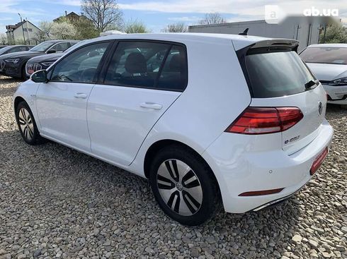 Volkswagen e-Golf 2020 - фото 9