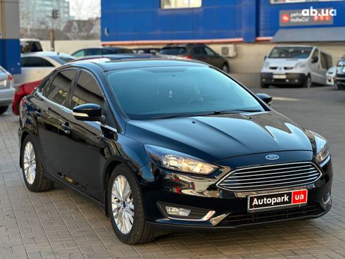 Ford Focus 2017 черный - фото 4