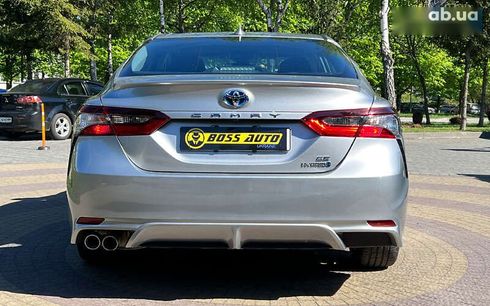Toyota Camry 2021 - фото 6