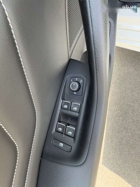 Volkswagen Passat 2021 - фото 25