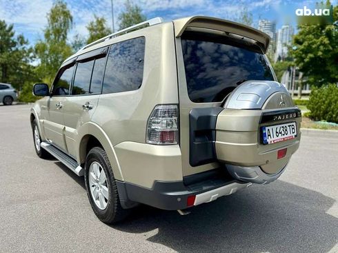 Mitsubishi Pajero 2008 - фото 10