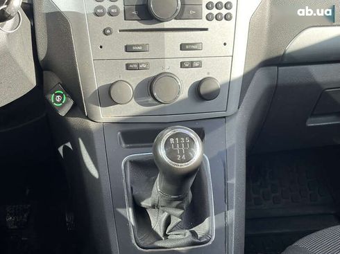 Opel Zafira 2012 - фото 25
