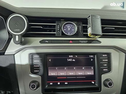 Volkswagen Passat 2015 - фото 30