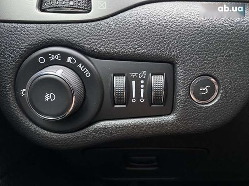 Jeep Cherokee 2018 - фото 30
