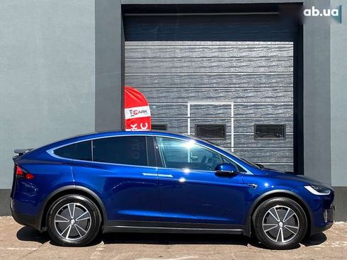 Tesla Model X 2017 - фото 11
