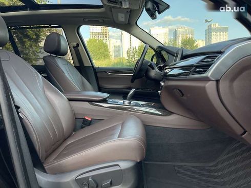 BMW X5 2018 - фото 24