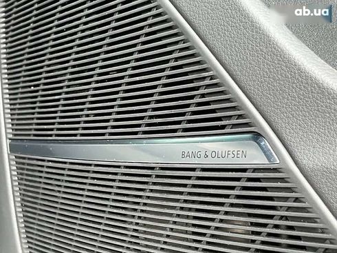 Audi RS Q8 2023 - фото 27