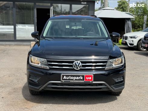 Volkswagen Tiguan 2019 черный - фото 2