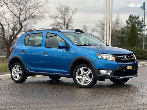 Dacia Sandero Stepway 2013 - фото 4