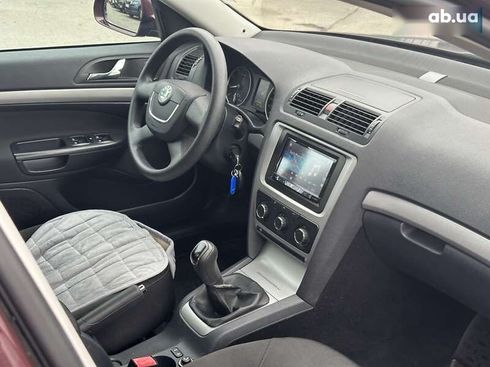 Skoda Octavia 2012 - фото 24