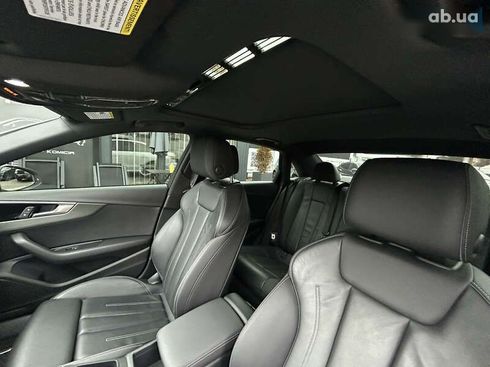 Audi A4 2019 - фото 27