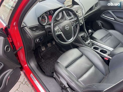 Opel Zafira 2012 - фото 15