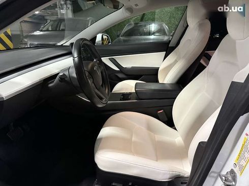 Tesla Model 3 2019 - фото 22