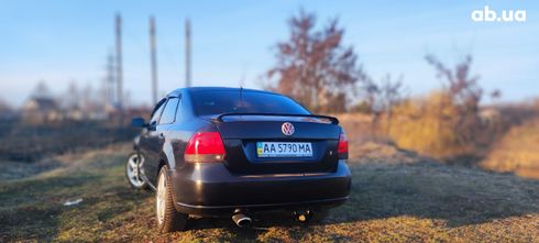 Volkswagen Polo Sedan 2012 черный - фото 3