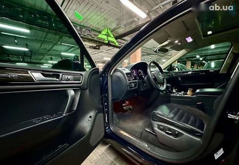 Volkswagen Touareg 2015 - фото 16