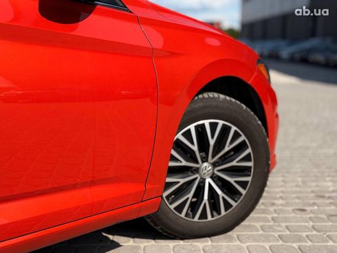 Volkswagen Jetta 2019 красный - фото 16