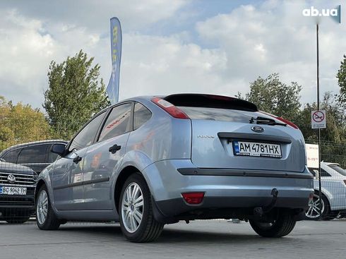 Ford Focus 2005 - фото 21