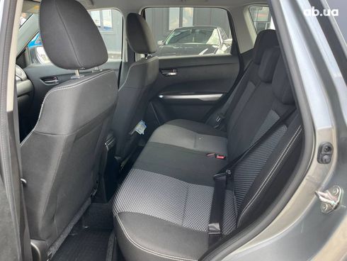 Suzuki Vitara 2019 серый - фото 35