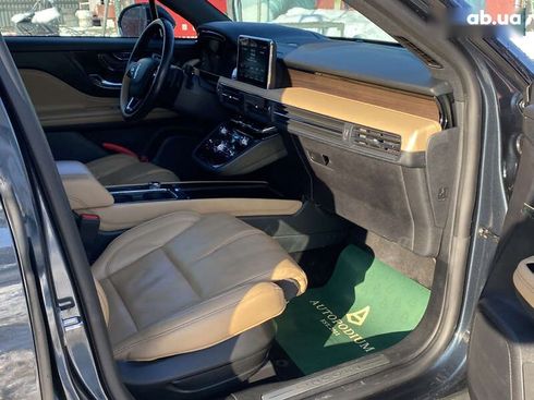 Lincoln Corsair 2022 - фото 15