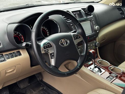 Toyota Highlander 2012 черный - фото 13