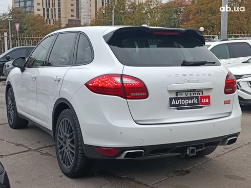 Porsche Cayenne 2014 белый - фото 3