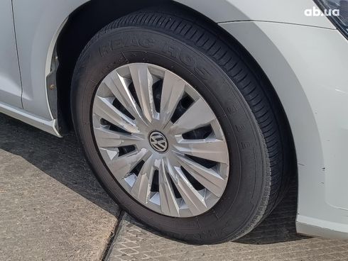 Volkswagen Golf 2019 белый - фото 22