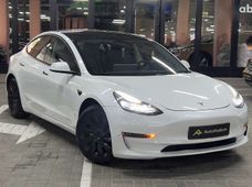 Продаж вживаних Tesla Model 3 2023 року в Києві - купити на Автобазарі