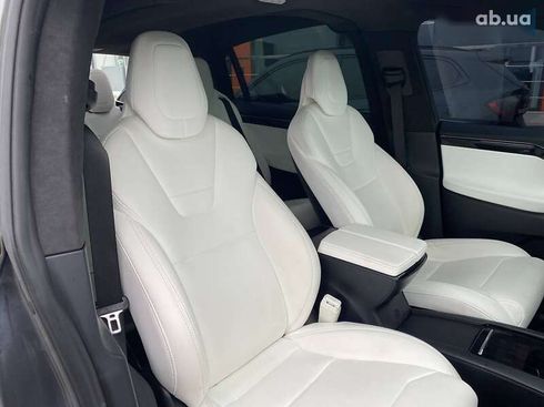 Tesla Model X 2017 - фото 21