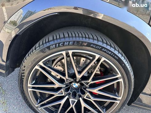 BMW X6 M 2022 - фото 25