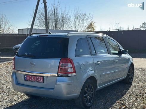 Opel Zafira 2009 - фото 12