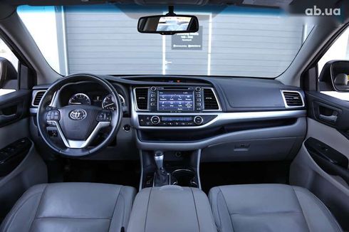 Toyota Highlander 2016 - фото 16